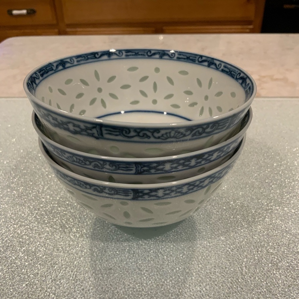 Vintage Chinese Dragon Rice Bowls (3)‎